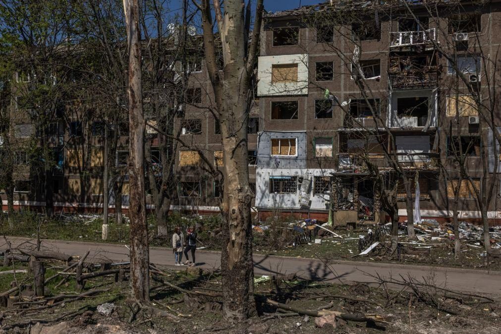 Ucrânia: Pelo menos quatro civis mortos na região de Donetsk