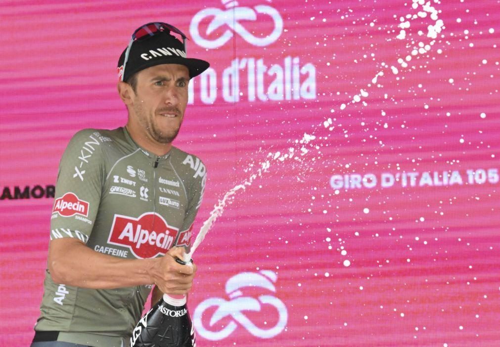 Giro: Fuga 'rouba' última chance aos 'sprinters' após abandono de João Almeida