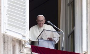 Papa exorta cristãos à oração pelas 