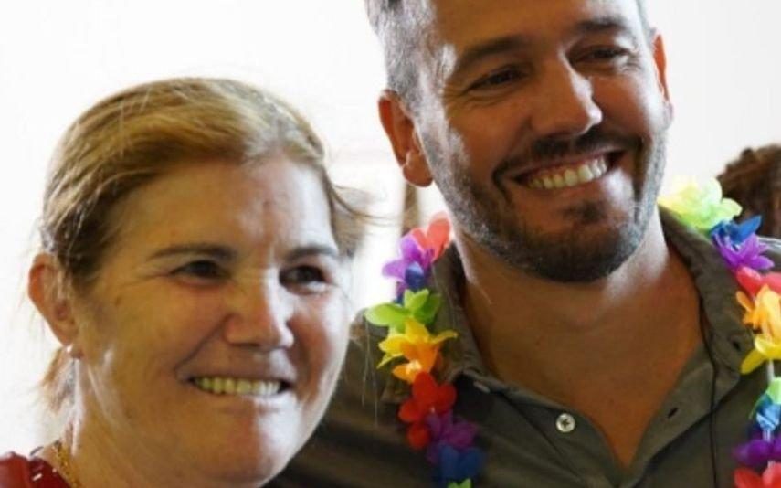 Pedro Teixeira é surpreendido por Dolores Aveiro com presente especial