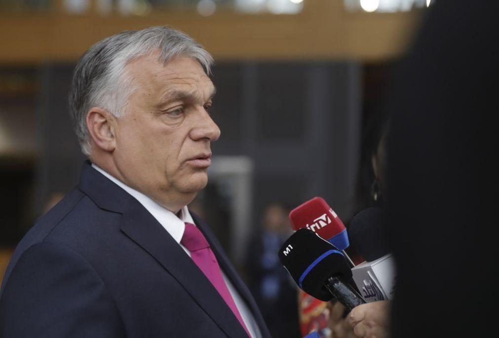 Orbán acusa Comissão Europeia de 
