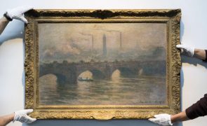 Pintura de Monet com a ponte de Waterloo vai a leilão por 28 milhões de euros