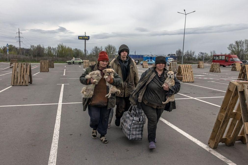 Conflito já fez mais de 6,8 milhões refugiados ucranianos