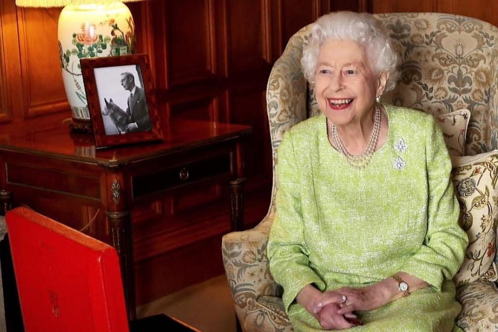 Quanto custa sustentar Isabel II e toda a família real aos contribuintes britânicos?
