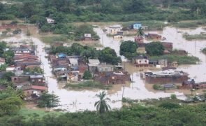 Pelo menos 106 mortos e 10 desaparecidos devido a chuva no nordeste do Brasil