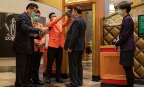 Governo de Macau diz que vai aliviar gradualmente restrições pandémicas