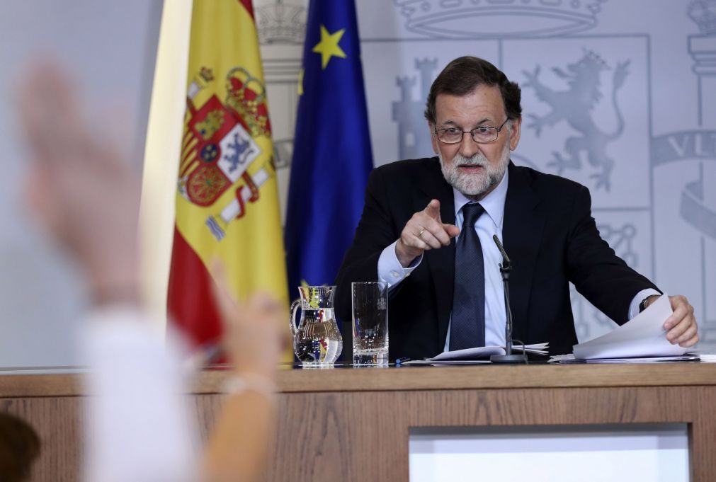 Rajoy apela aos espanhóis para se manifestarem em Barcelona