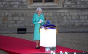 Rainha Isabel II falha celebração do Jubileu após sentir-se mal