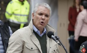 Tribunal colombiano ordena prisão domiciliária para Presidente do país