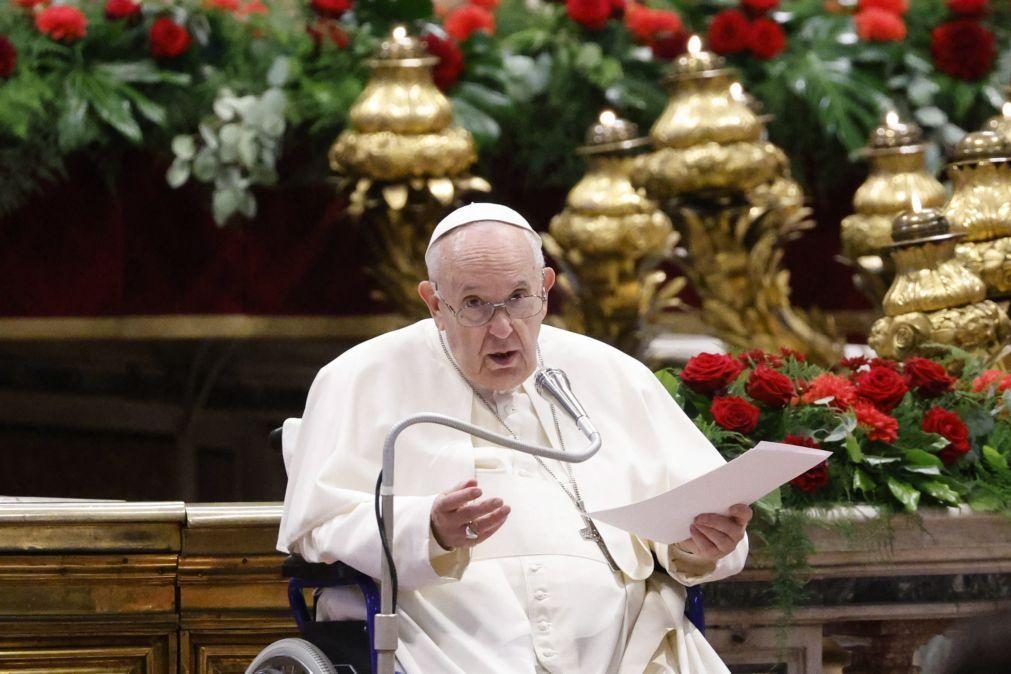Papa Francisco reafirma que a Igreja não pode 