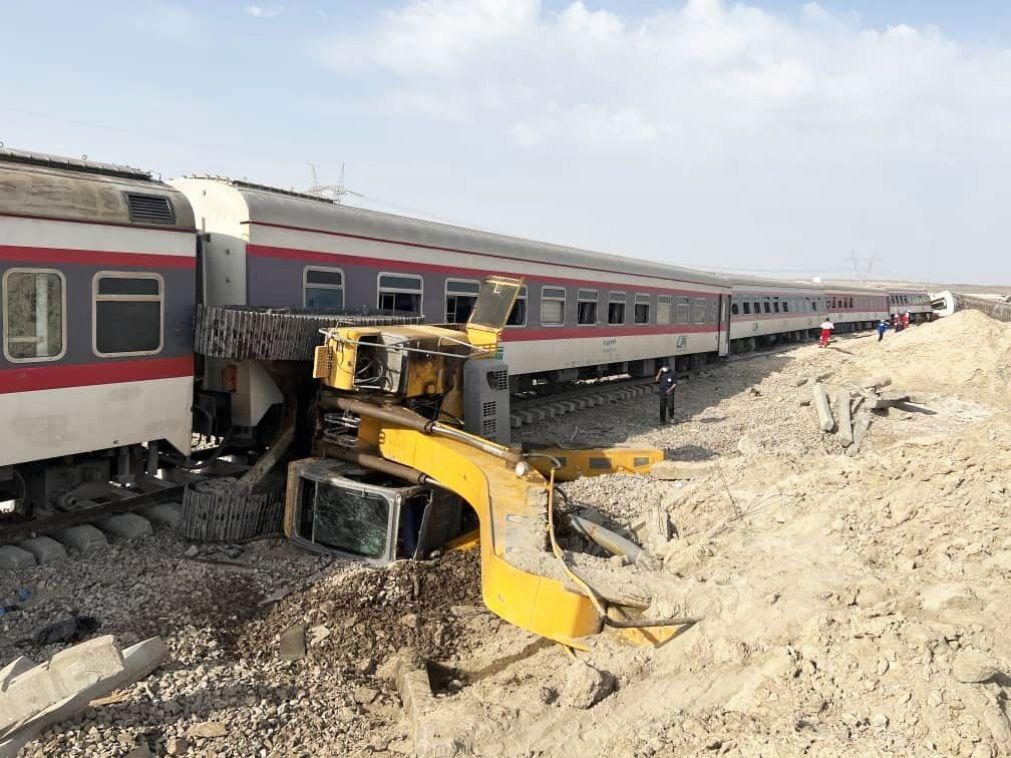 Balanço de mortos em acidente de comboio sobe para 17 no Irão