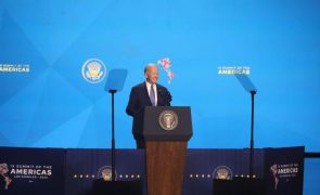 Biden pede na Cimeira das Américas pacto para conter imigração ilegal