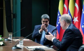 Nicolás Maduro vai visitar o Irão para reforçar cooperação bilateral