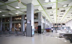 Voos no Aeroporto Internacional de Damasco, Síria, suspensos após ataque israelita