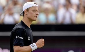 Tenista Tim van Rijthoven surpreende Medvedev e vence torneio de 's-Hertogenbosch