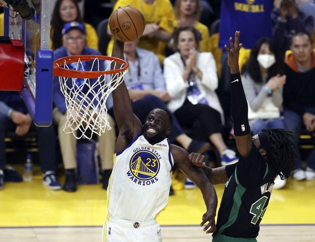 Warriors vencem Celtics e ficam a um triunfo do sétimo título da NBA