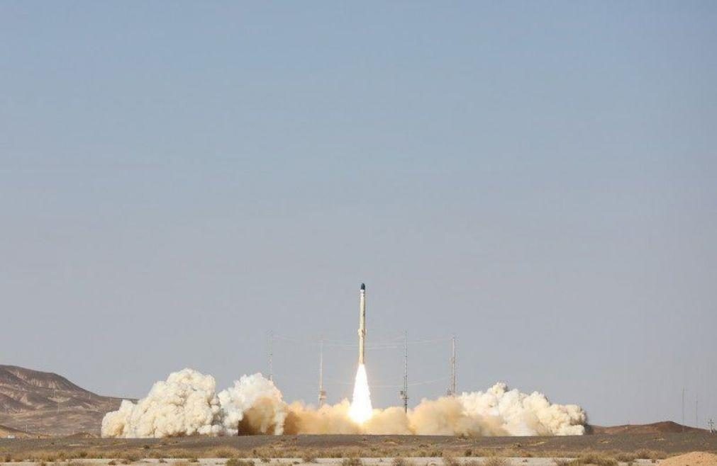 Irão reconhece planeamento de dois novos testes de foguetes