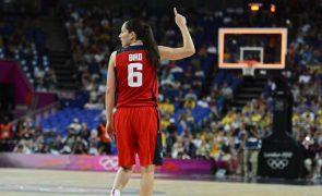 Pentacampeã olímpica Sue Bird vai deixar o basquetebol no fim da época 2022