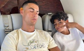 Cristianinho faz 12 anos e Cristiano Ronaldo brinca com sonho do filho: 