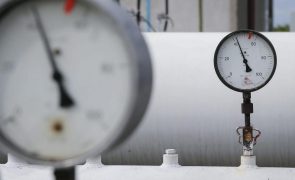 Rússia corta metade do fornecimento de gás natural à Eslováquia