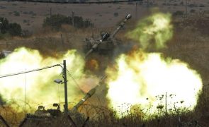 Israel interceta foguete e responde com ataque a alvos na Faixa de Gaza