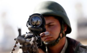 Nove combatentes do PKK mortos numa operação militar turca no norte do Iraque