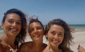 Rita Pereira, Sara Barradas e Joana Seixas nuas e de bumbum empinado para a câmara