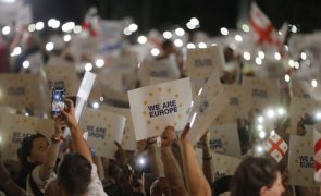 Dezenas de milhares de manifestantes na Geórgia para pedir adesão à UE