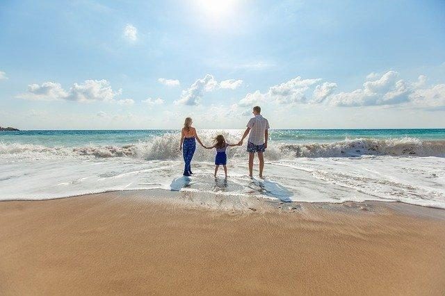 Cinco dicas para férias sem dramas quando viaja com crianças