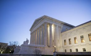 Supremo Tribunal dos EUA proíbe exclusão de apoios públicos a ensino religioso
