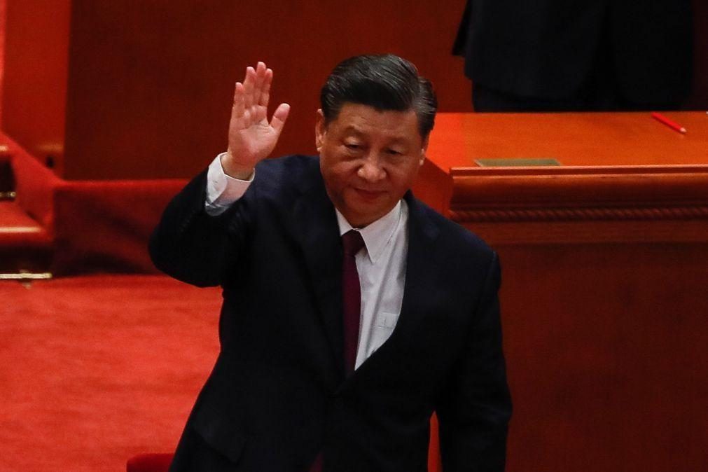 Uso de sanções vai acabar por afetar o mundo inteiro, diz Xi Jinping