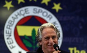 Fenerbahçe avança para renovação com Jorge Jesus