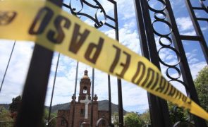 Recuperados corpos de dois jesuítas mortos numa igreja do México