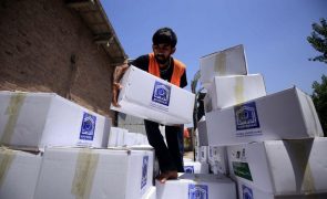 Índia envia equipa para distribuir ajuda a vítimas de terramoto no Afeganistão