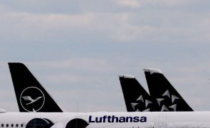 Lufthansa cancela mais 2.200 voos por falta de pessoal