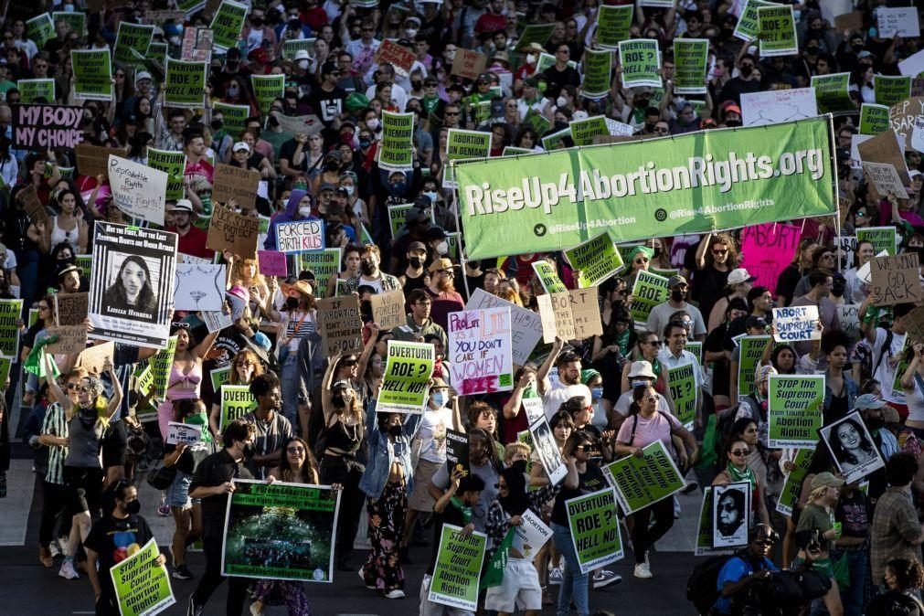 Milhares nas ruas dos Estados Unidos contra decisão antiaborto do Supremo