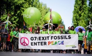 Milhares manifestam-se em Munique, contra cimeira do G7