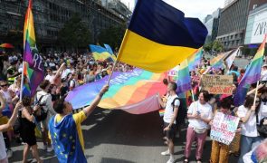 Ucrânia: Marcha do Orgulho LGBT+ de Kiev junta-se a marcha pela paz na Polónia