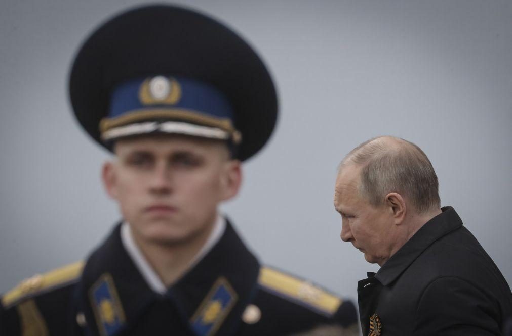 Rússia entra em incumprimento pela 1.ª vez em 100 anos