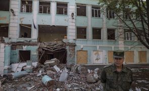 Encontrados mais de 100 cadáveres nos escombros de Mariupol