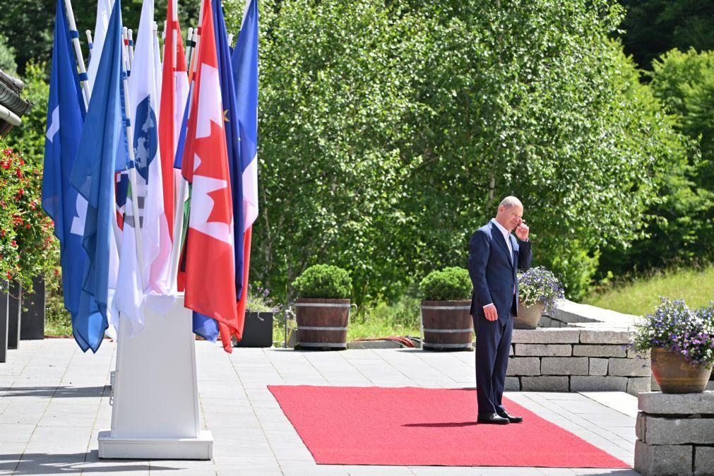 Chanceler alemão promete pressão do G7 sobre Putin até acabar a guerra