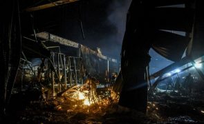 Ucrânia: Número de mortos em ataque a centro comercial sobe para 16